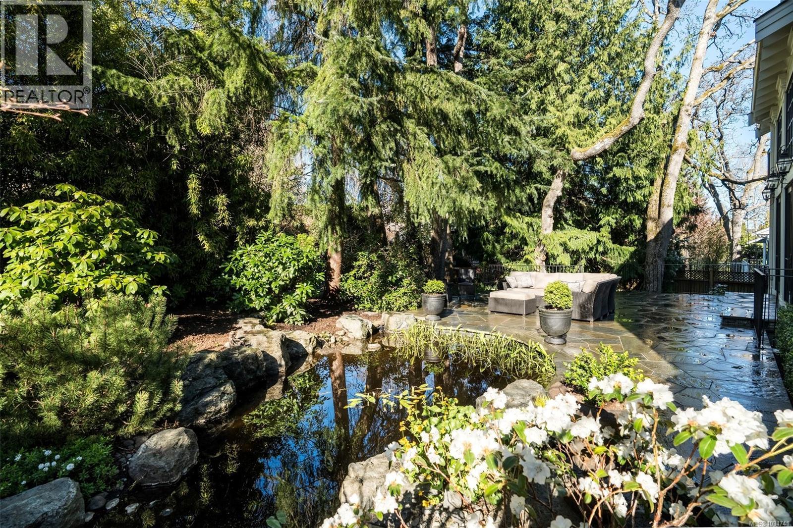 2096 Falkland Pl, Oak Bay, British Columbia  V8S 4M5 - Photo 82 - 1031741