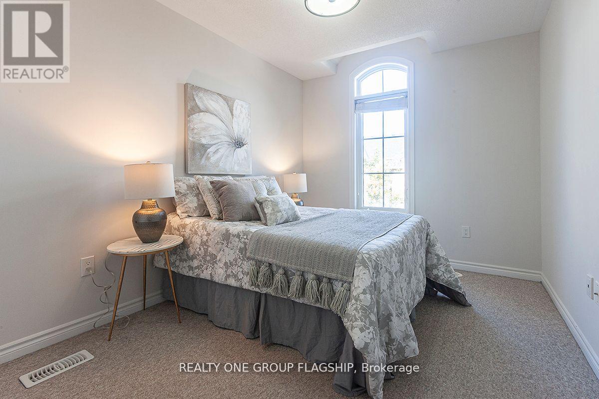 22 - 2435 Greenwich Drive, Oakville, Ontario  L6M 0S4 - Photo 18 - W12988592