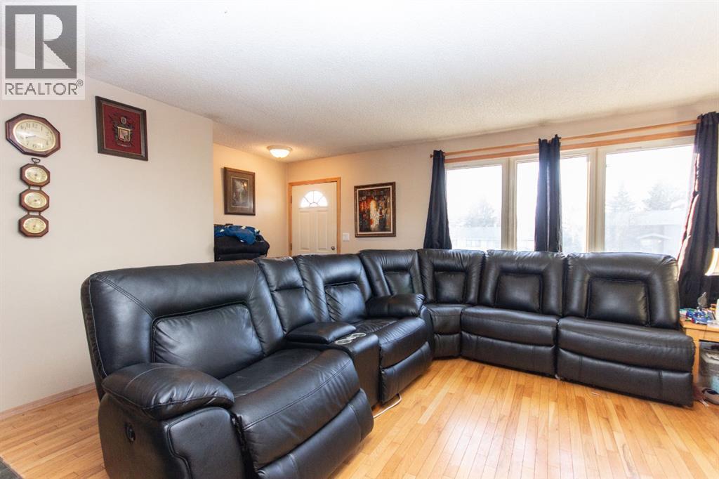 84 Nash Street, Red Deer, Alberta  T4P 1P2 - Photo 4 - A2284411