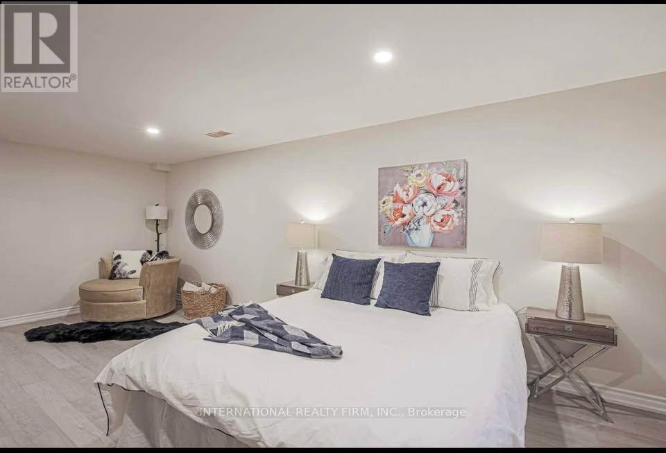 LOWER - 130 AMBERJACK BOULEVARD, Toronto, Ontario