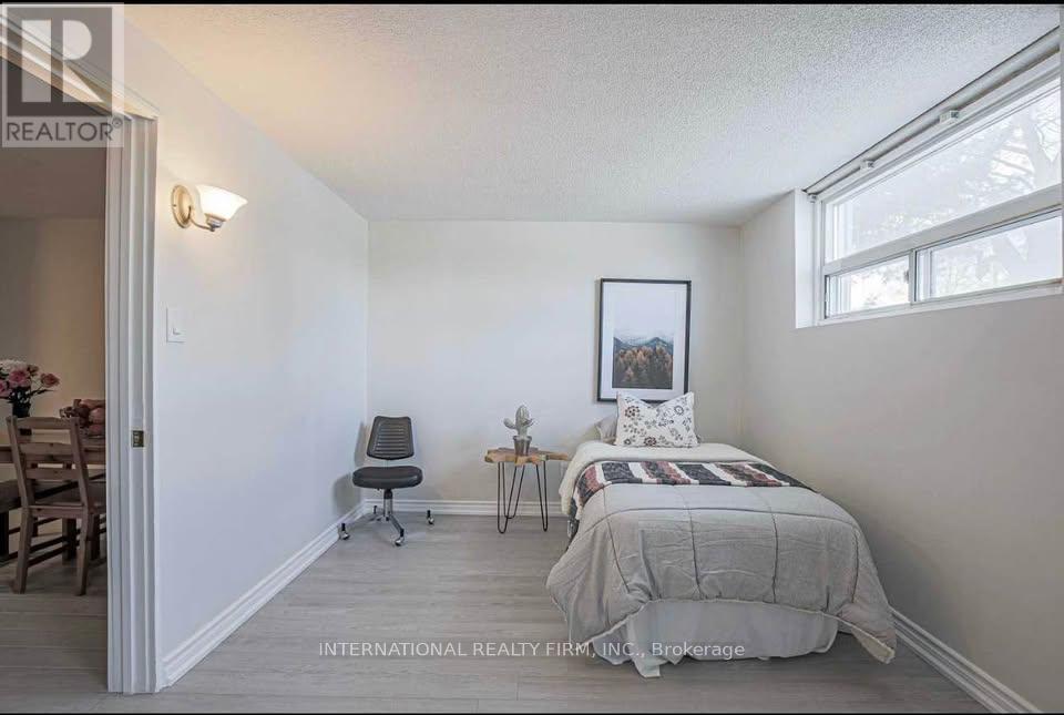 Lower - 130 Amberjack Boulevard, Toronto, Ontario  M1H 2J9 - Photo 3 - E12988608