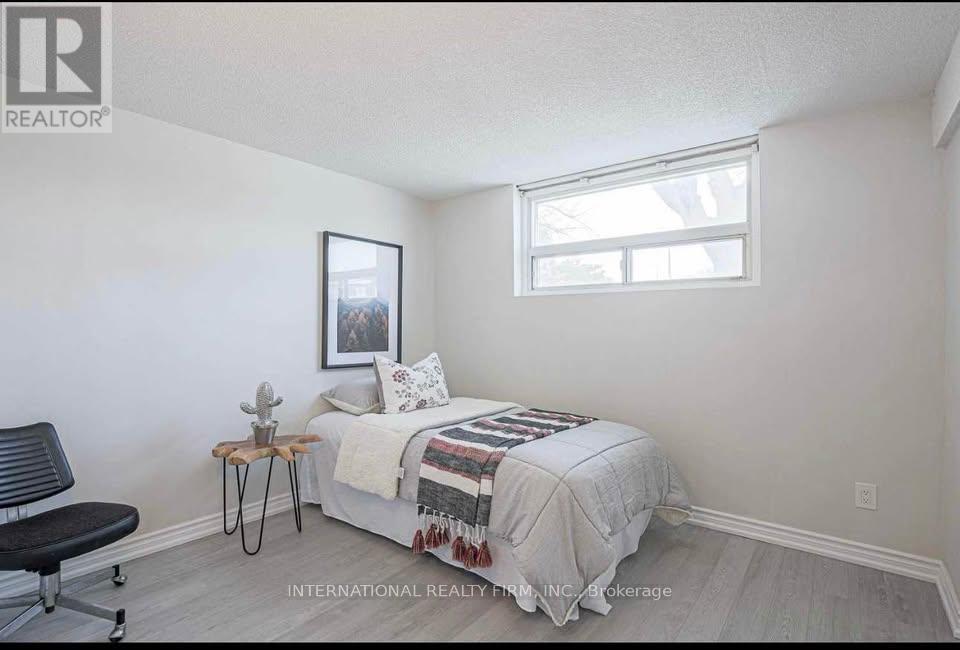 Lower - 130 Amberjack Boulevard, Toronto, Ontario  M1H 2J9 - Photo 4 - E12988608