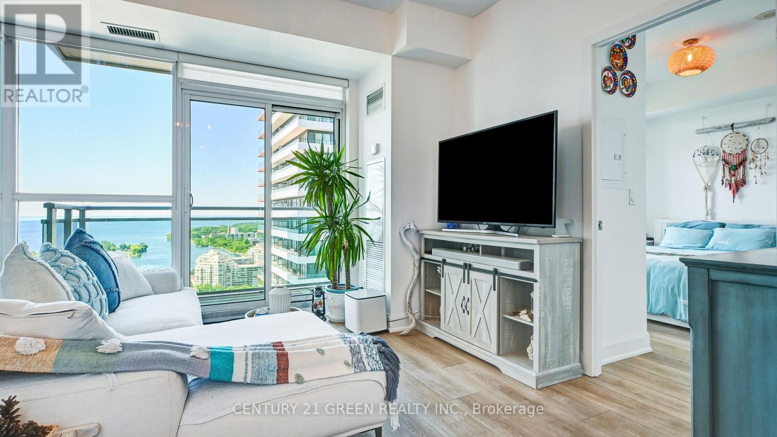 2811 - 33 Shore Breeze Drive, Toronto, Ontario  M8V 0G1 - Photo 10 - W12988600