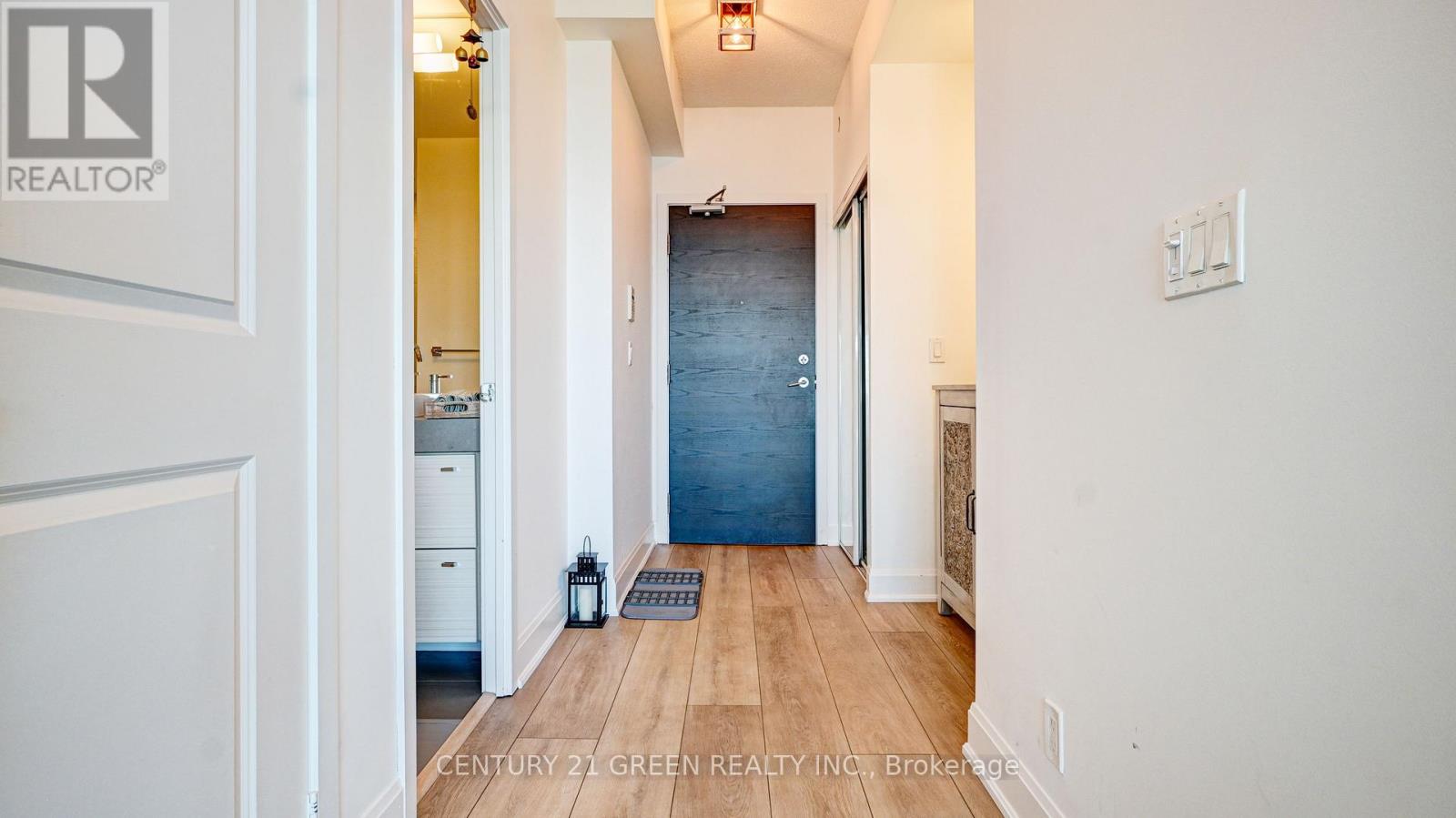 2811 - 33 Shore Breeze Drive, Toronto, Ontario  M8V 0G1 - Photo 6 - W12988600