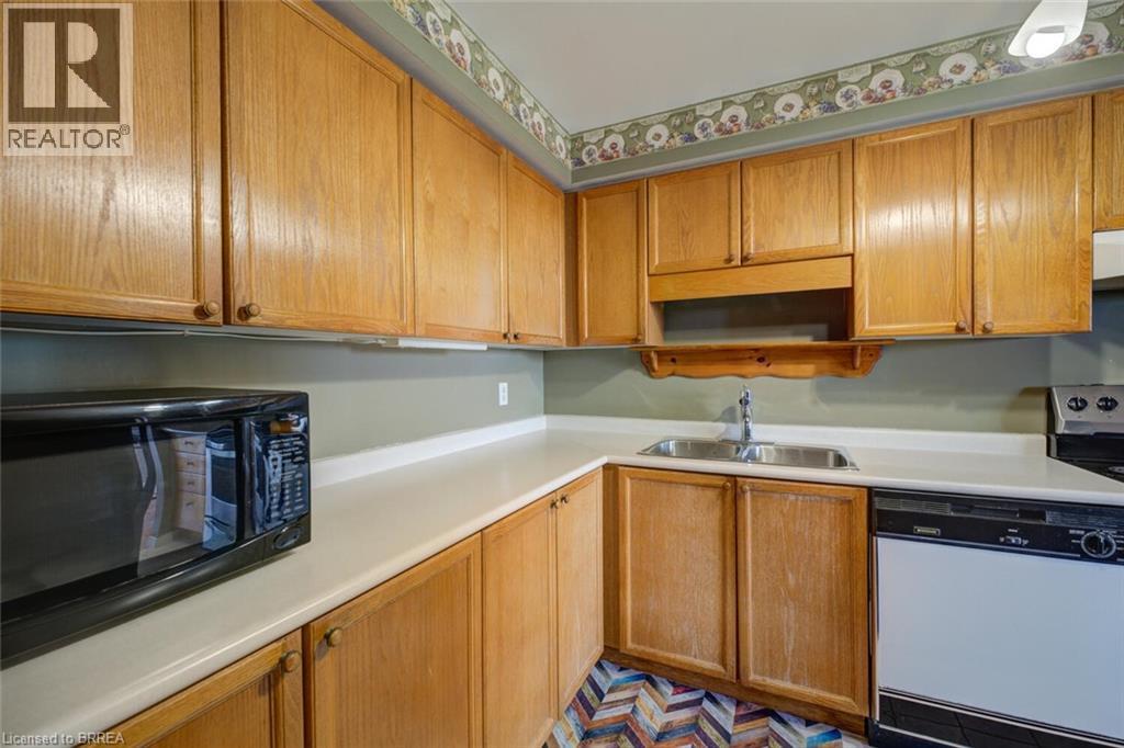 9 Bonheur Court Unit# 601, Brantford, Ontario  N3P 1Z5 - Photo 18 - 40806379