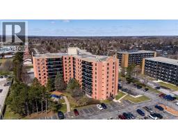 9 BONHEUR Court Unit# 601, Brantford, Ontario