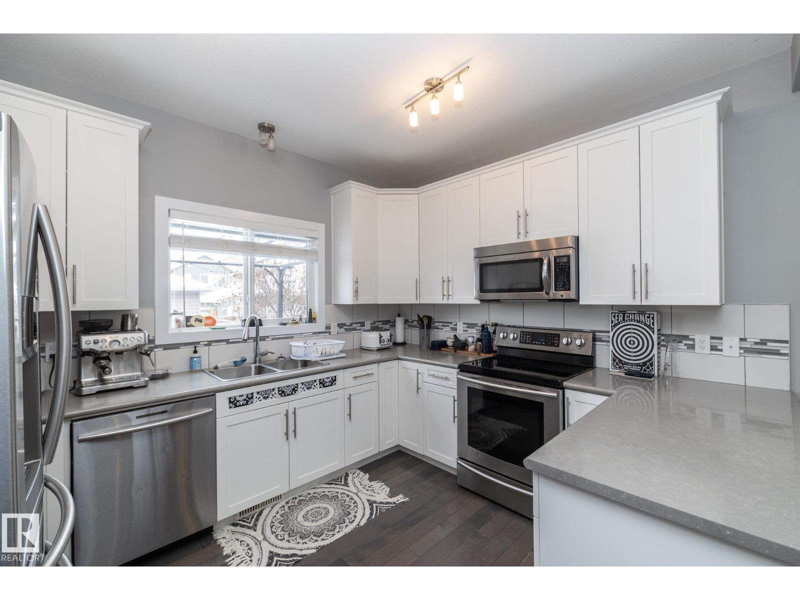 7359 179 Av NW, Edmonton, Alberta  T5Z 0M7 - Photo 2 - E4481570
