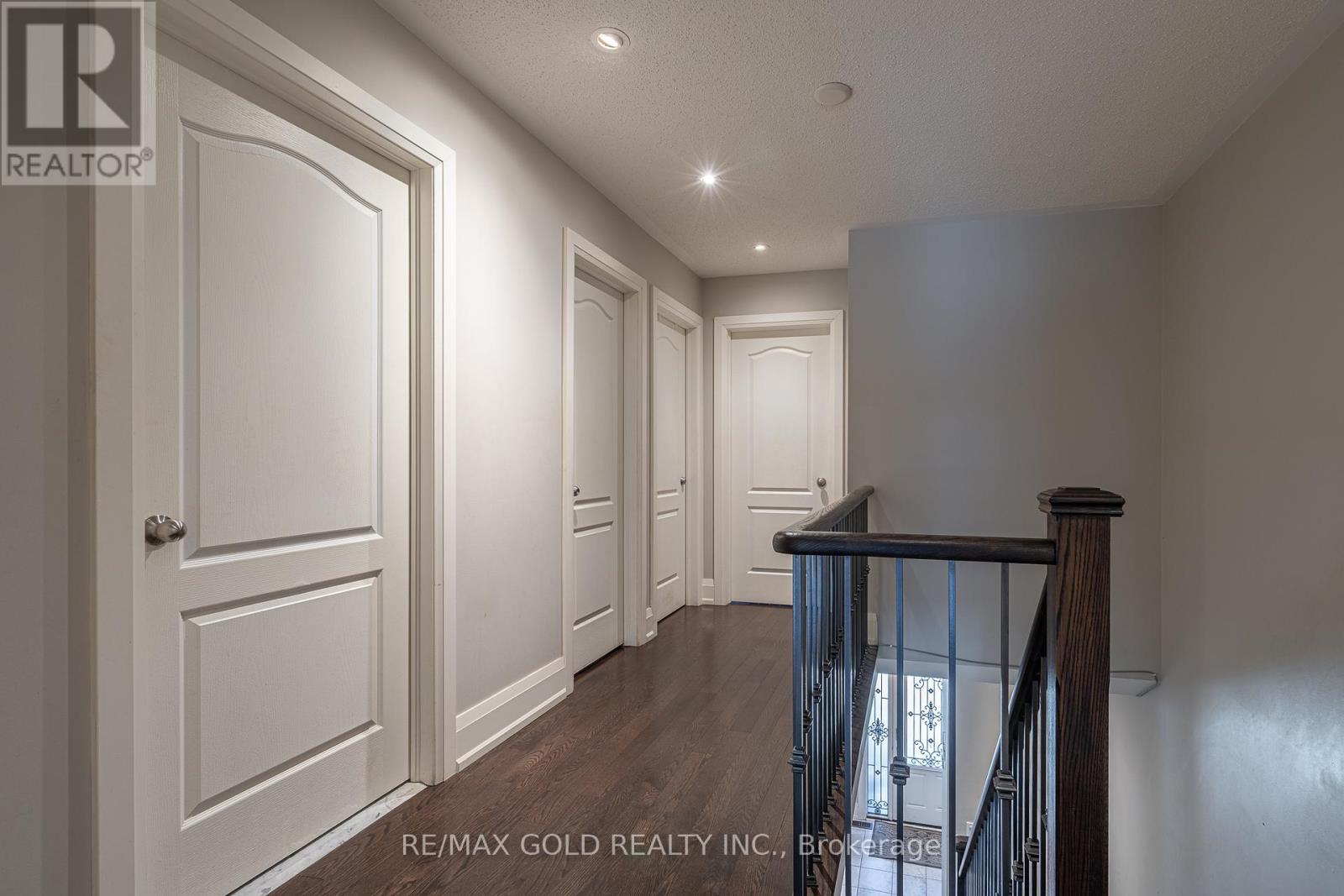 61 Yellowknife Road, Brampton, Ontario  L6R 0B3 - Photo 17 - W12979510