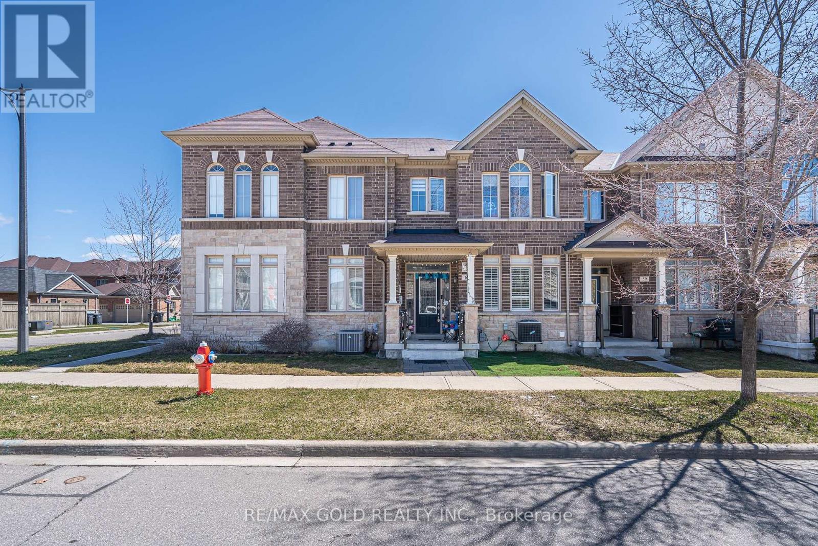 61 Yellowknife Road, Brampton, Ontario  L6R 0B3 - Photo 34 - W12979510