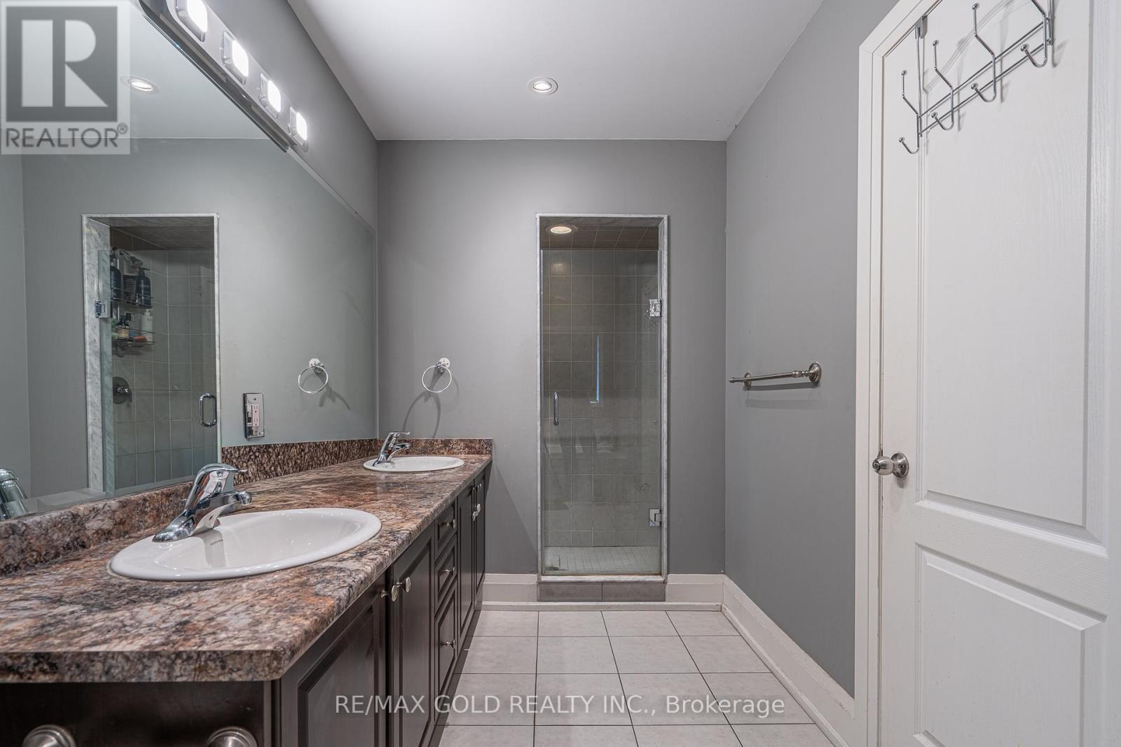 61 Yellowknife Road, Brampton, Ontario  L6R 0B3 - Photo 21 - W12979510