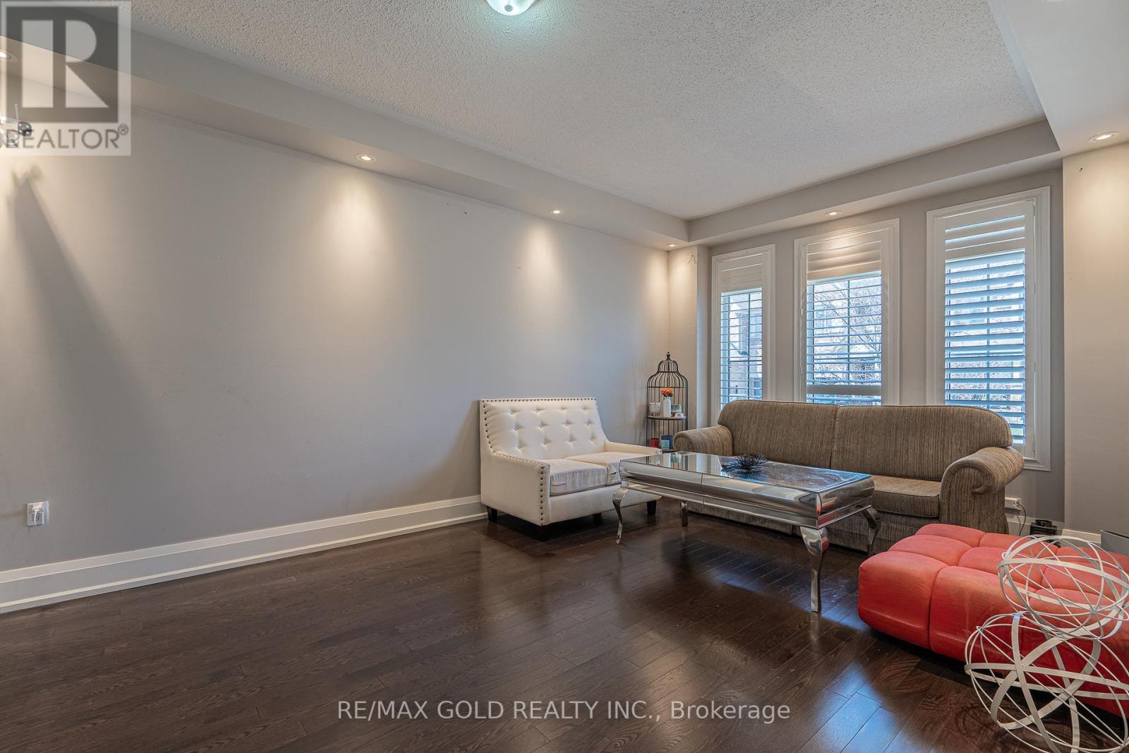 61 Yellowknife Road, Brampton, Ontario  L6R 0B3 - Photo 6 - W12979510