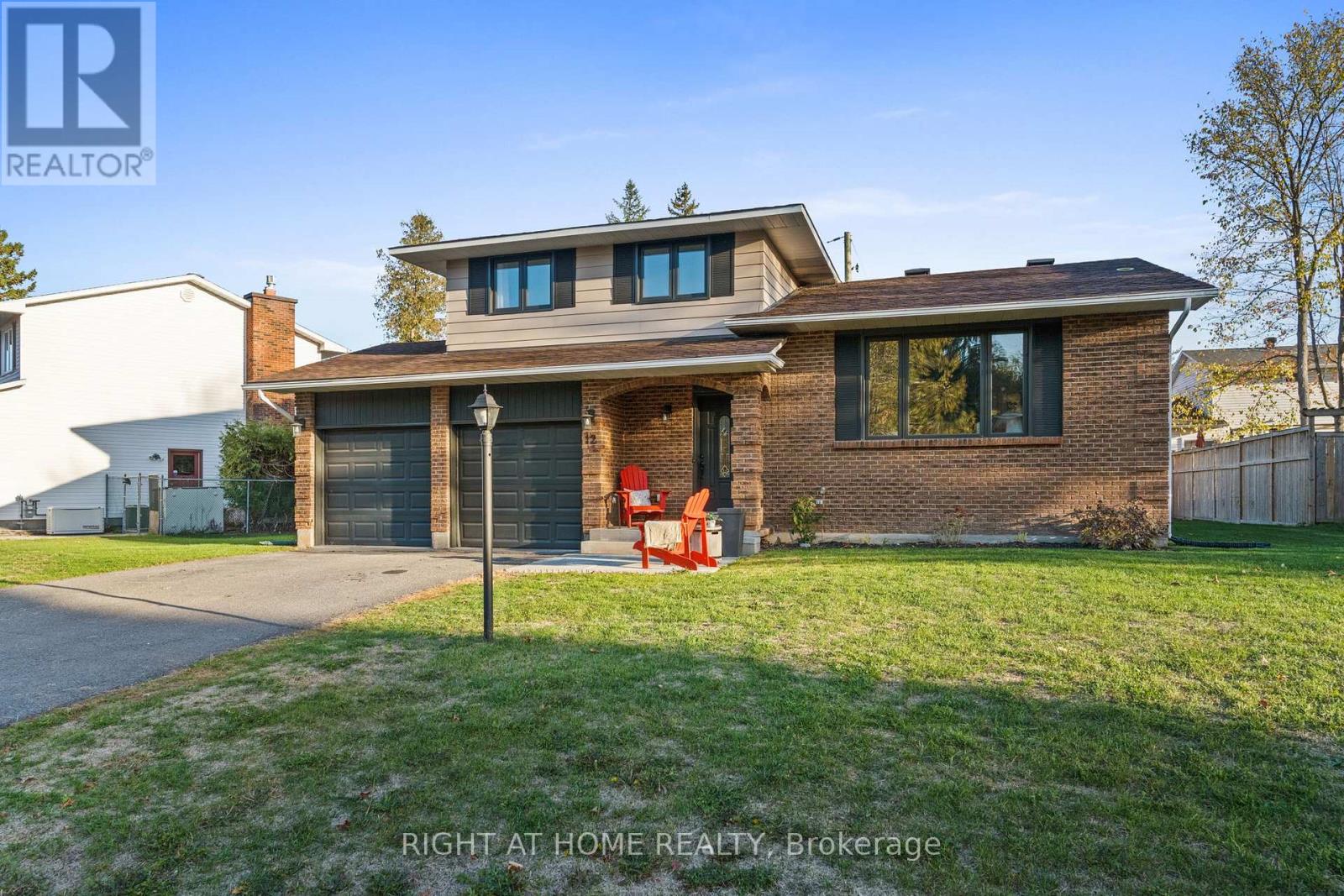 12 Butterfield Road, Ottawa, Ontario  K0A 3P0 - Photo 3 - X12727102