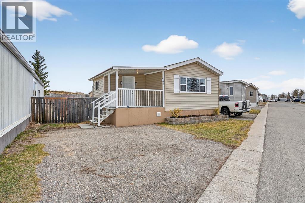 64, 2715 Westside Drive W, Lethbridge, Alberta  T1J 4M9 - Photo 2 - A2297465