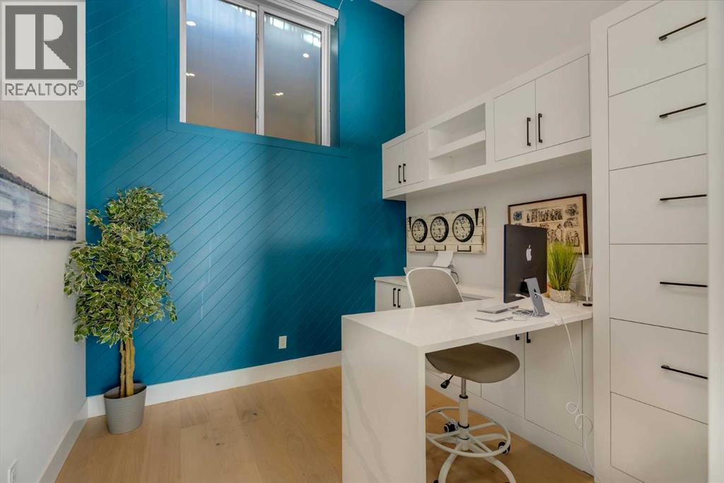 800 Elkton Close Sw, Calgary, Alberta  T3H 1W6 - Photo 15 - A2298003