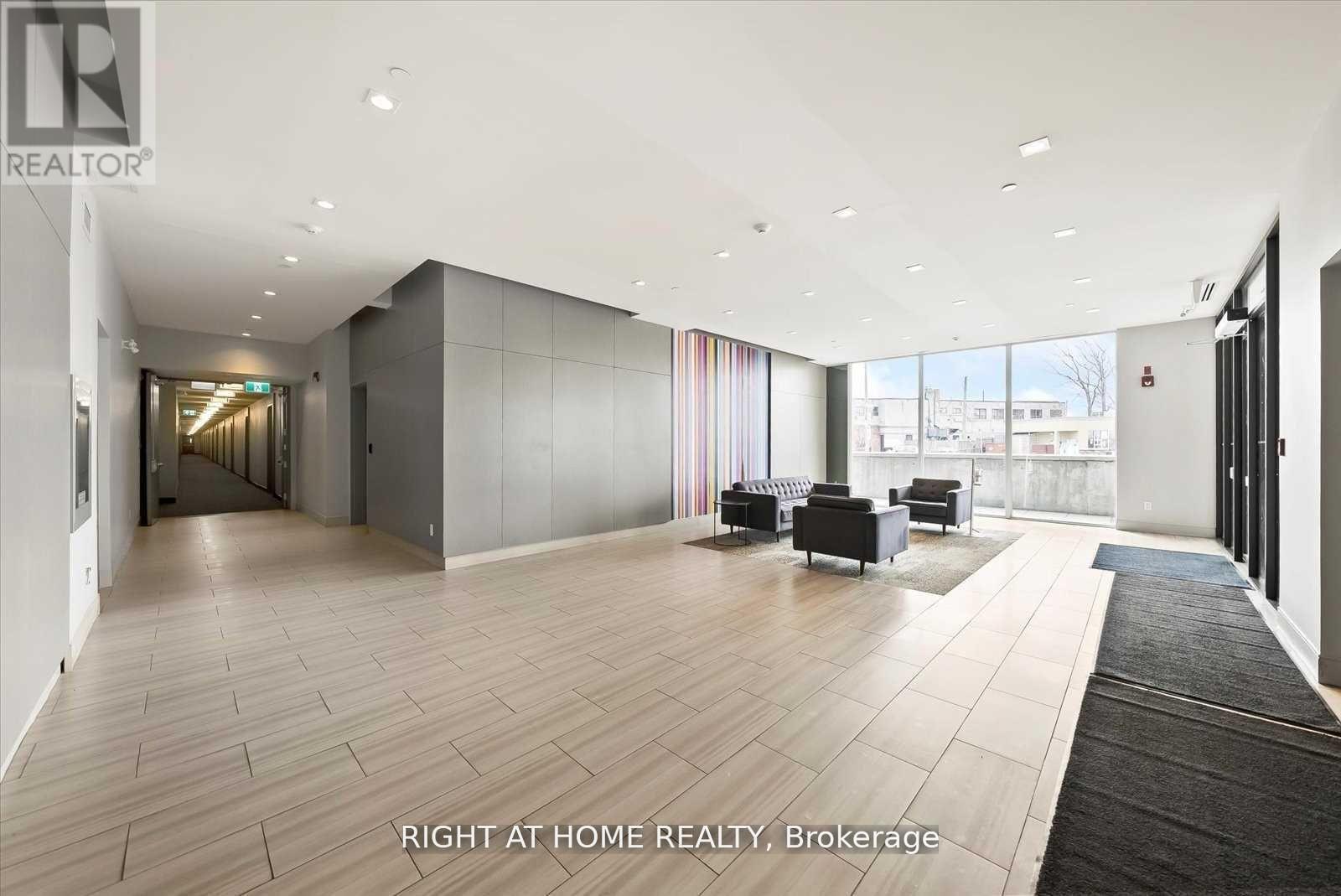 217 - 3560 St Clair Avenue E, Toronto, Ontario  M1K 2A7 - Photo 2 - E12988620