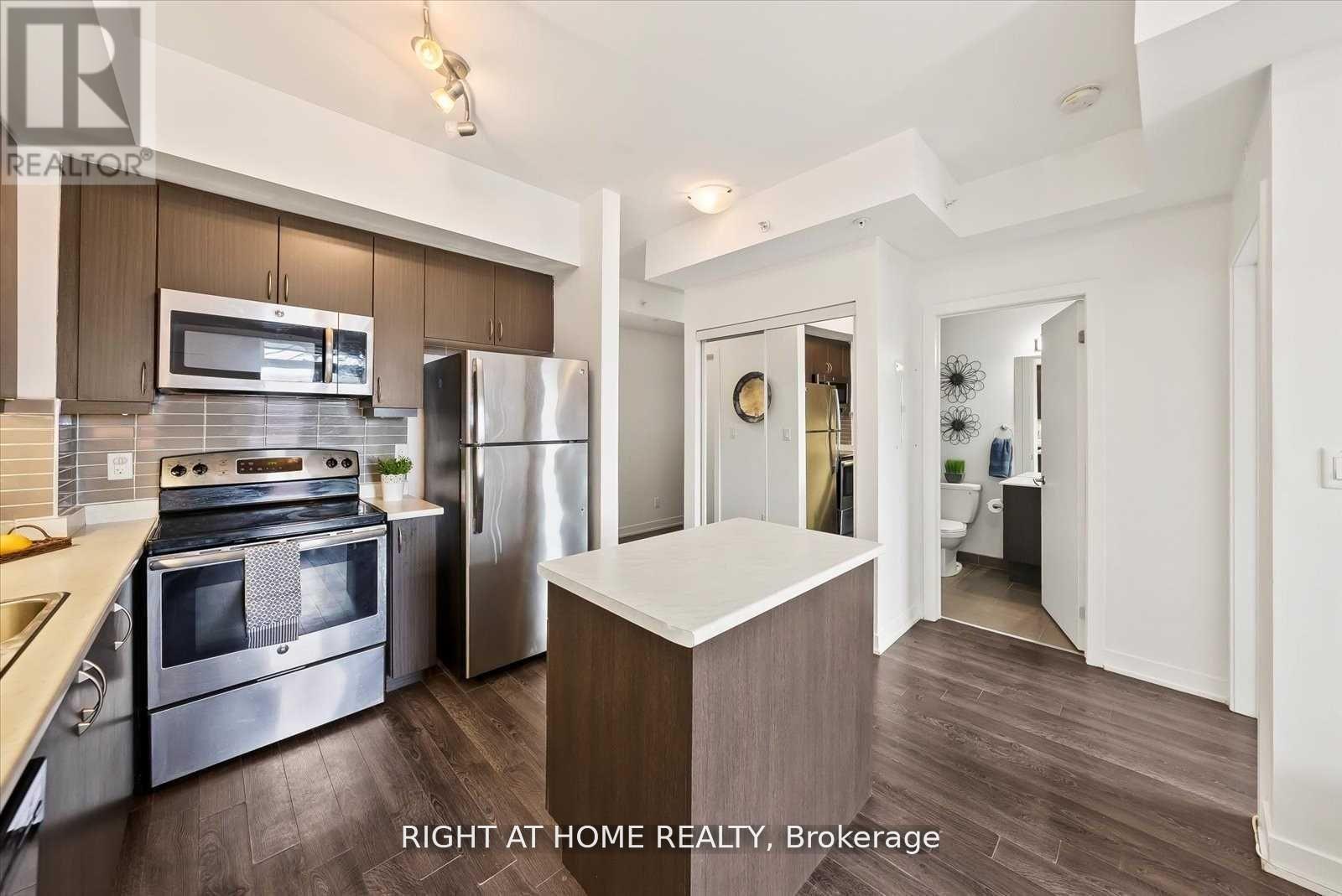 217 - 3560 St Clair Avenue E, Toronto, Ontario  M1K 2A7 - Photo 6 - E12988620