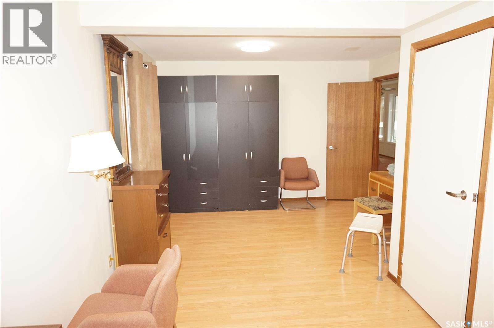 46 Rogers Place, Regina, Saskatchewan  S4S 6B4 - Photo 5 - SK029860