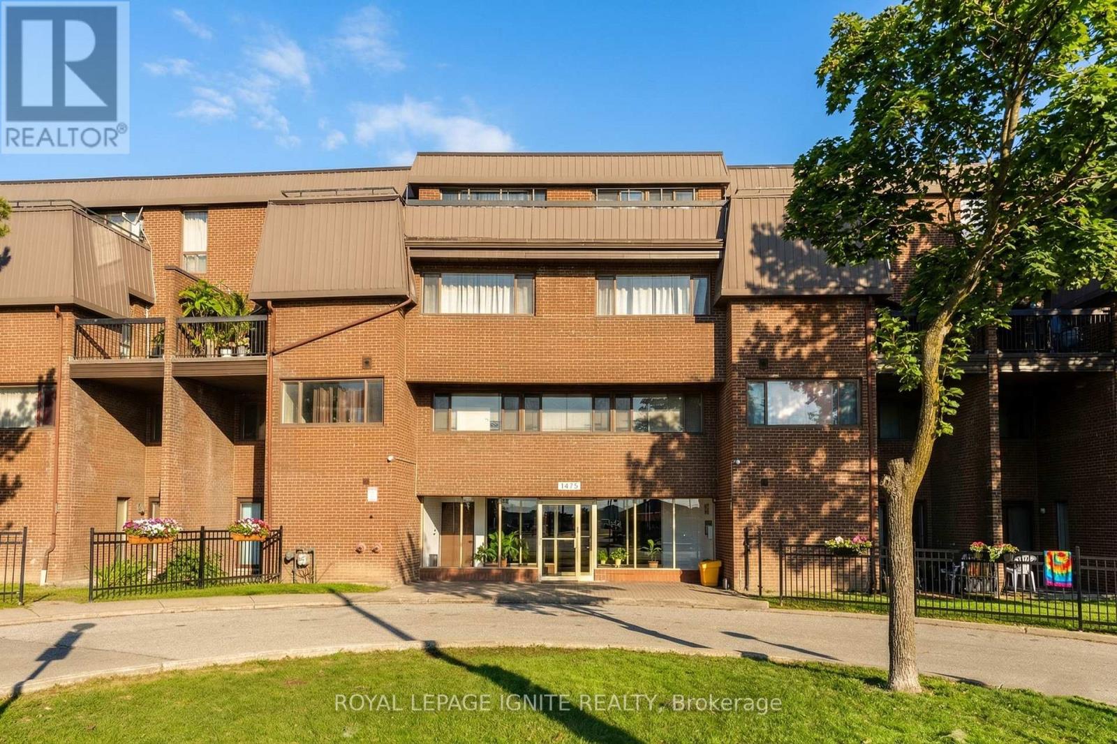 211 - 3455 Morning Star Drive, Mississauga, Ontario  L4T 3T9 - Photo 3 - W12988612