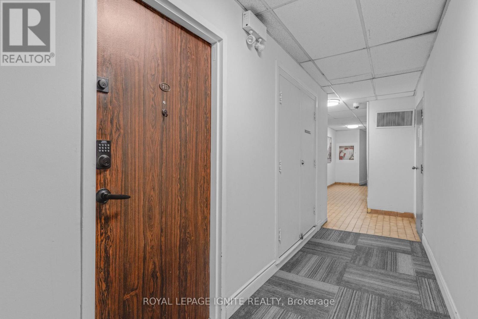 211 - 3455 Morning Star Drive, Mississauga, Ontario  L4T 3T9 - Photo 7 - W12988612