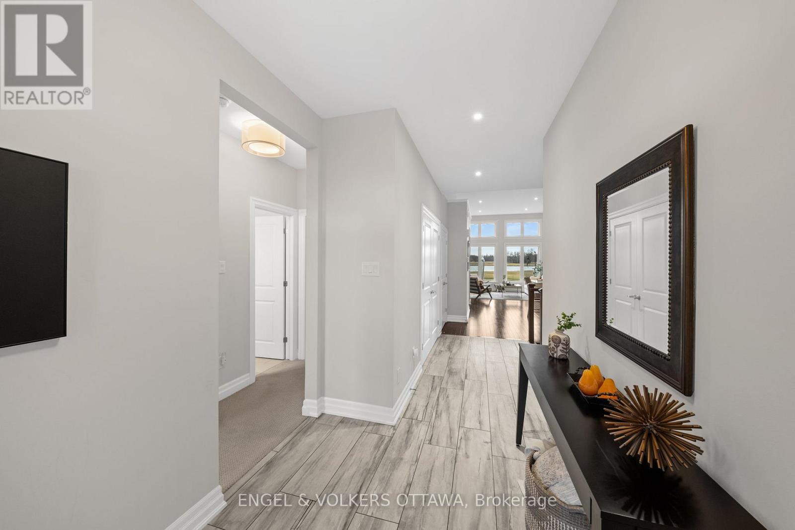 100 Equinelle Drive, North Grenville, Ontario  K0G 1J0 - Photo 3 - X12988636