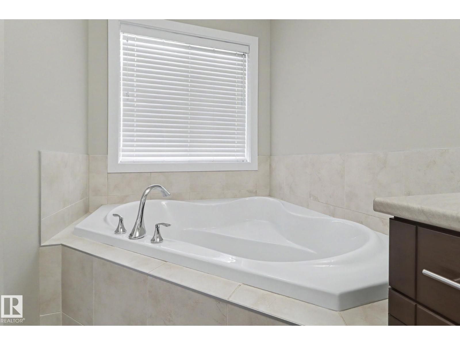 2547 Amerongen Cr Sw, Edmonton, Alberta  T9W 3C2 - Photo 29 - E4481964