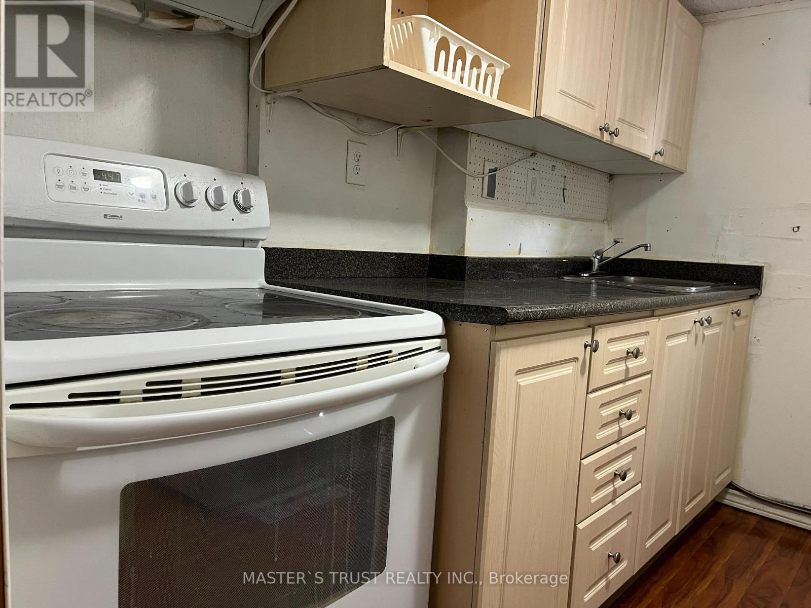 117 Lynnbrook Drive, Toronto, Ontario M1H 2M9 - Photo 12 - E12988634