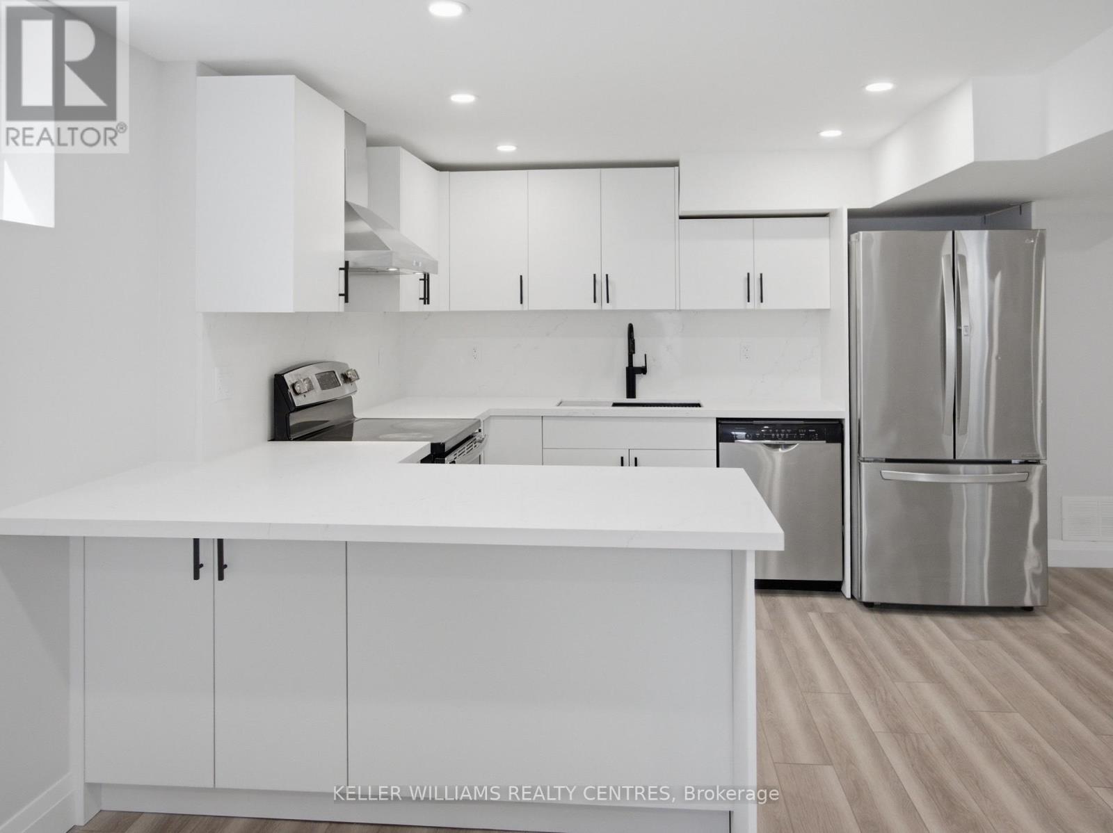 B - 88 Townsend Avenue, Bradford West Gwillimbury, Ontario  L3Z 1Y1 - Photo 12 - N12988632