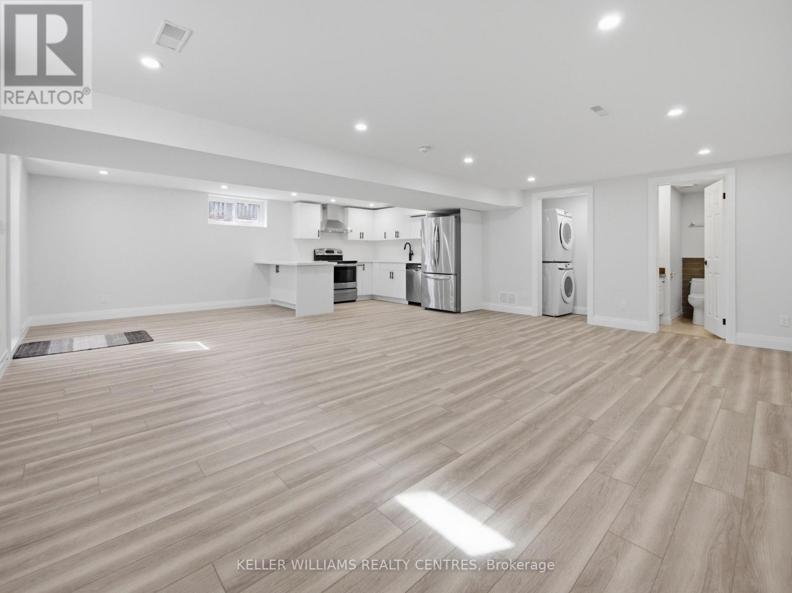 B - 88 Townsend Avenue, Bradford West Gwillimbury, Ontario  L3Z 1Y1 - Photo 13 - N12988632