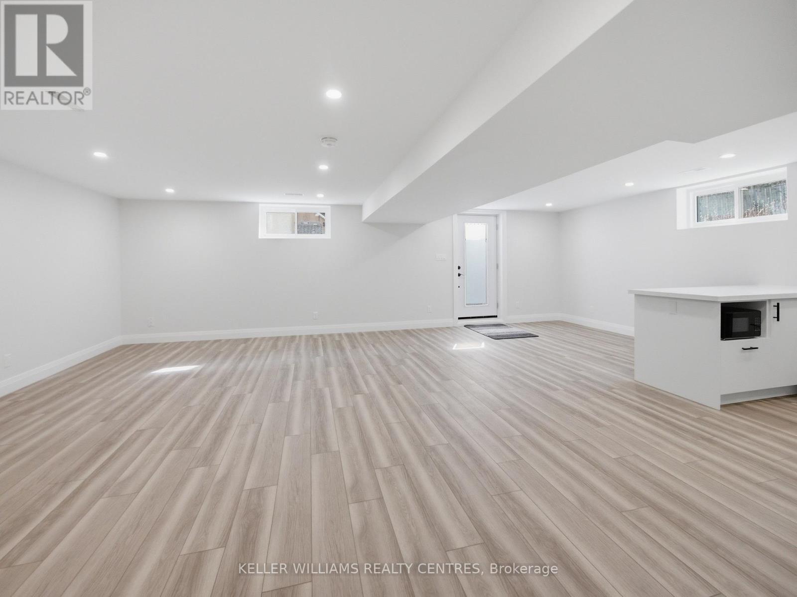 B - 88 Townsend Avenue, Bradford West Gwillimbury, Ontario  L3Z 1Y1 - Photo 16 - N12988632