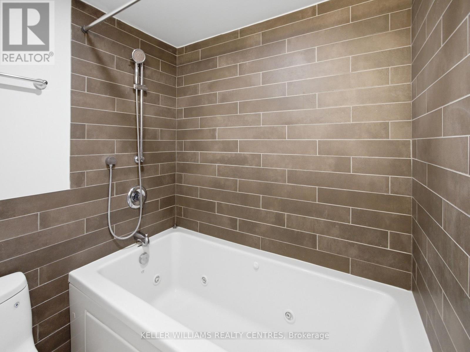 B - 88 Townsend Avenue, Bradford West Gwillimbury, Ontario  L3Z 1Y1 - Photo 19 - N12988632