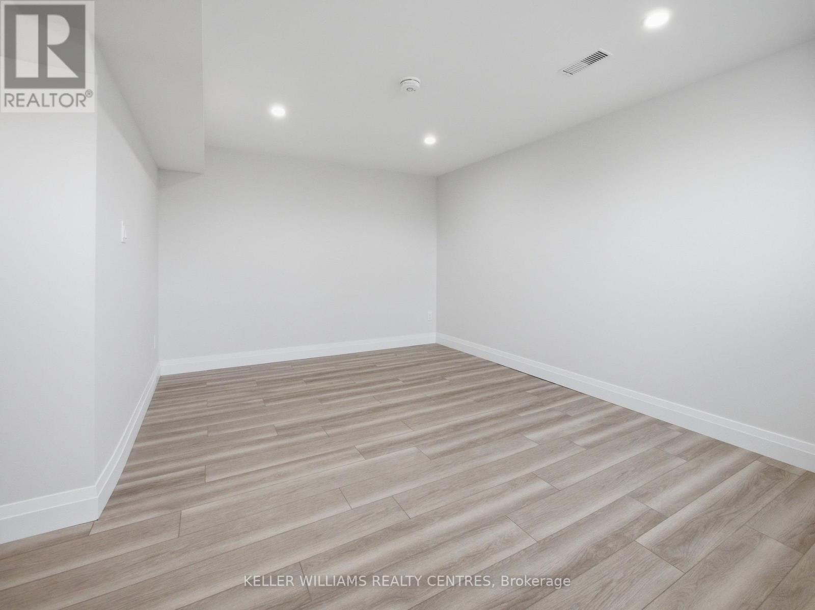 B - 88 Townsend Avenue, Bradford West Gwillimbury, Ontario  L3Z 1Y1 - Photo 24 - N12988632