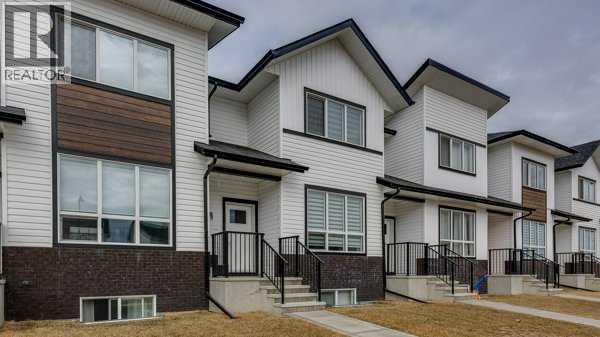 B, 10 Evergreen Way, Red Deer, Alberta  T4P 3H1 - Photo 2 - A2300547