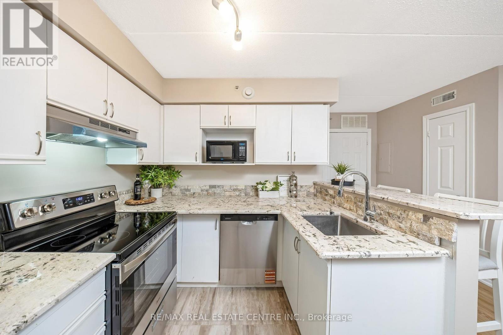 308 - 4025 Kilmer Drive, Burlington, Ontario  L7M 4M5 - Photo 16 - W12875072