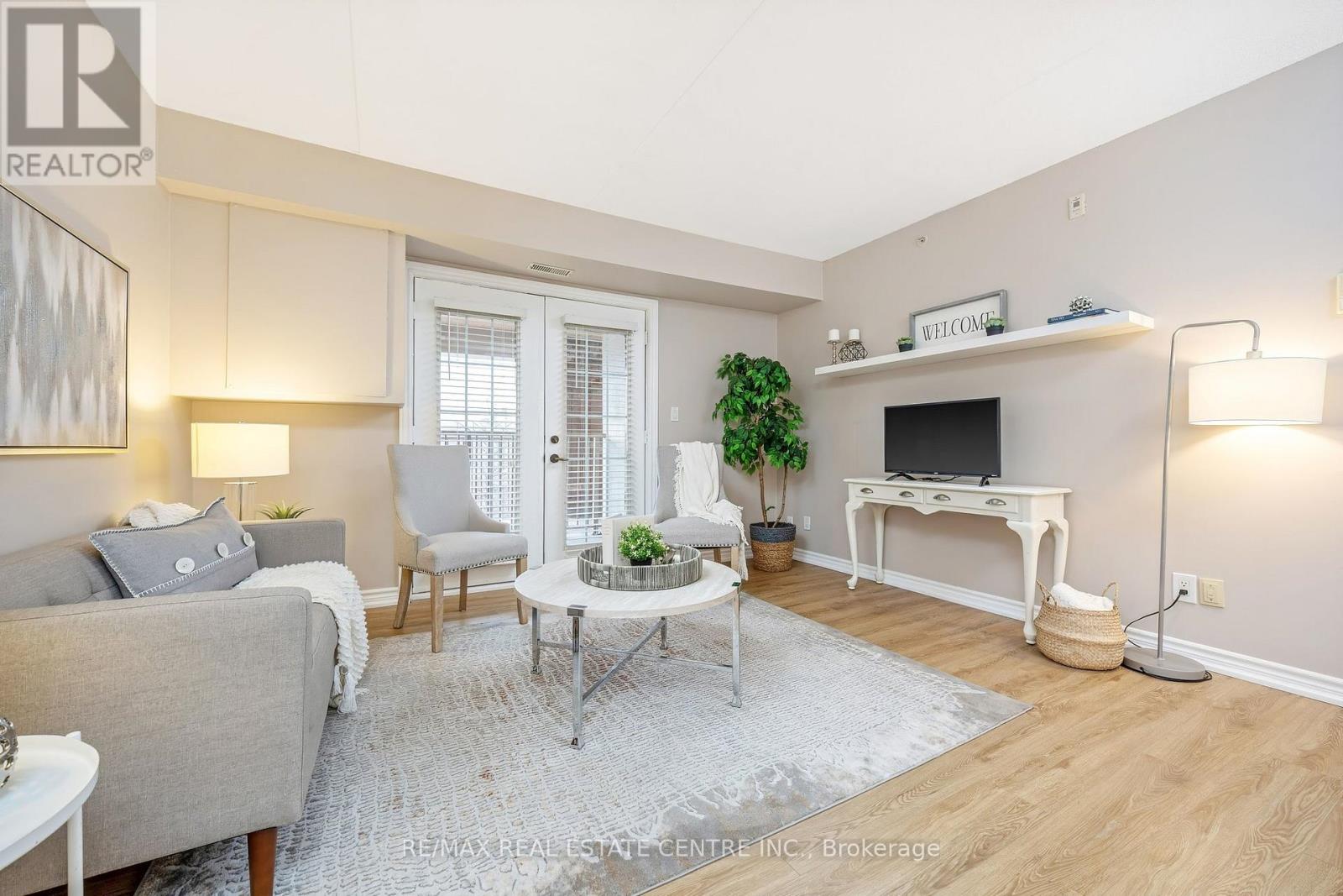 308 - 4025 Kilmer Drive, Burlington, Ontario  L7M 4M5 - Photo 8 - W12875072