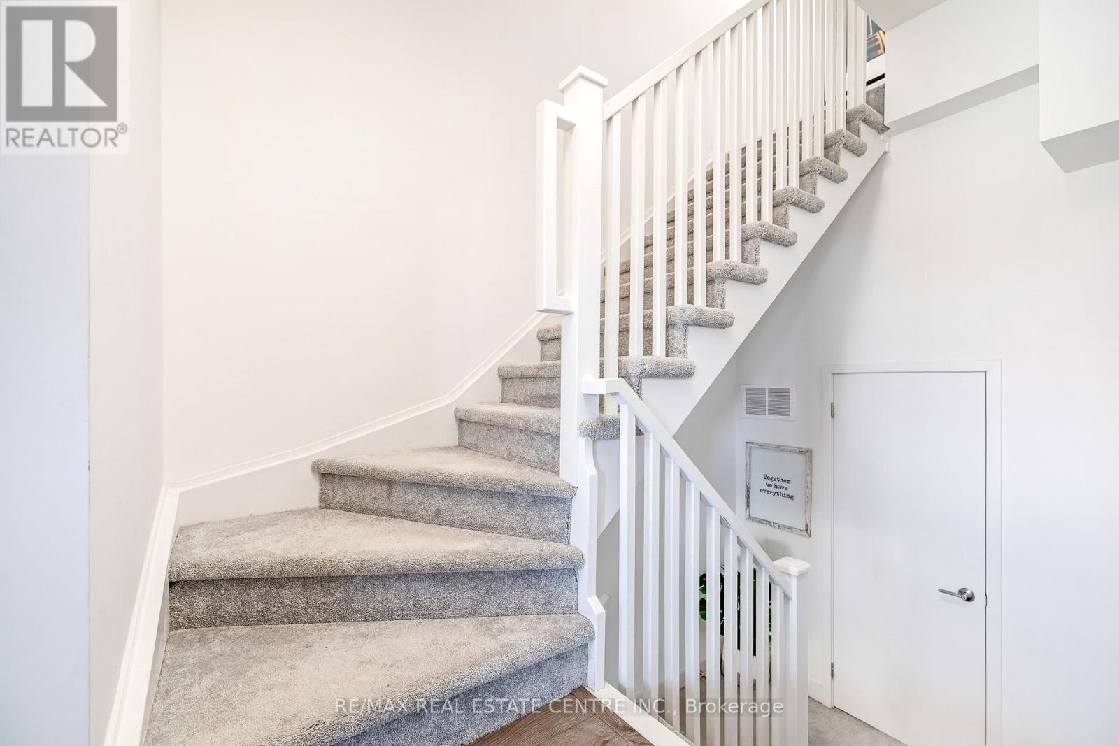 28 - 1121 Cooke Boulevard, Burlington, Ontario  L7T 0C3 - Photo 24 - W12898282