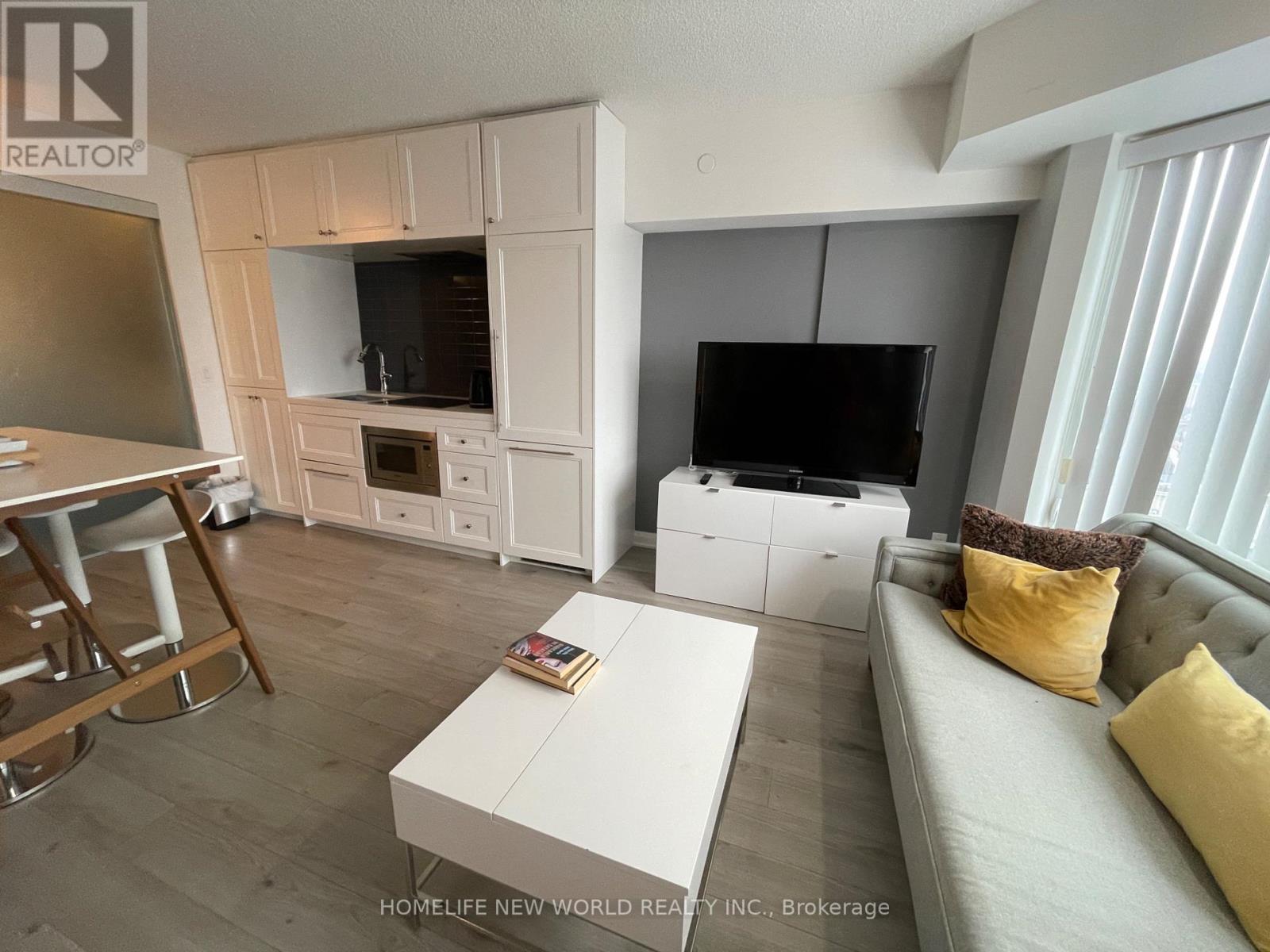 1703 - 155 Yorkville Avenue, Toronto, Ontario  M5R 1C4 - Photo 3 - C12988640