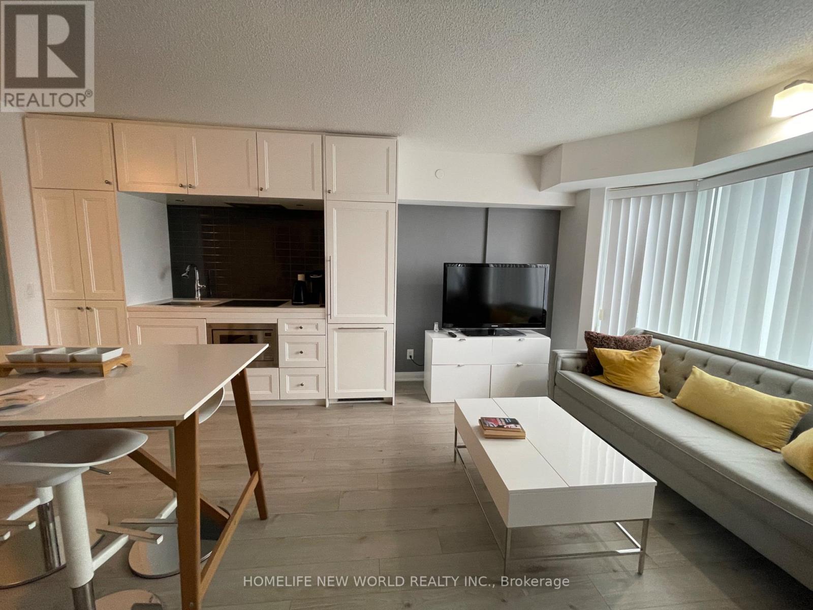 1703 - 155 Yorkville Avenue, Toronto, Ontario  M5R 1C4 - Photo 4 - C12988640