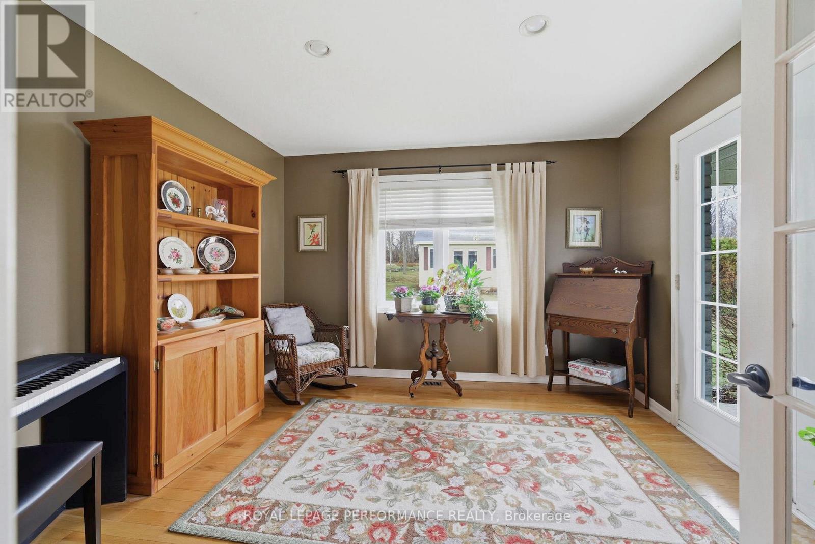 18353 Lana Drive, South Glengarry, Ontario  K6H 7L9 - Photo 19 - X12988646