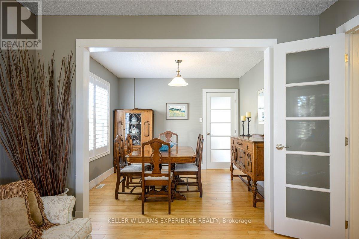 25 Muir Drive, Barrie, Ontario  L4N 0J1 - Photo 24 - S12986590