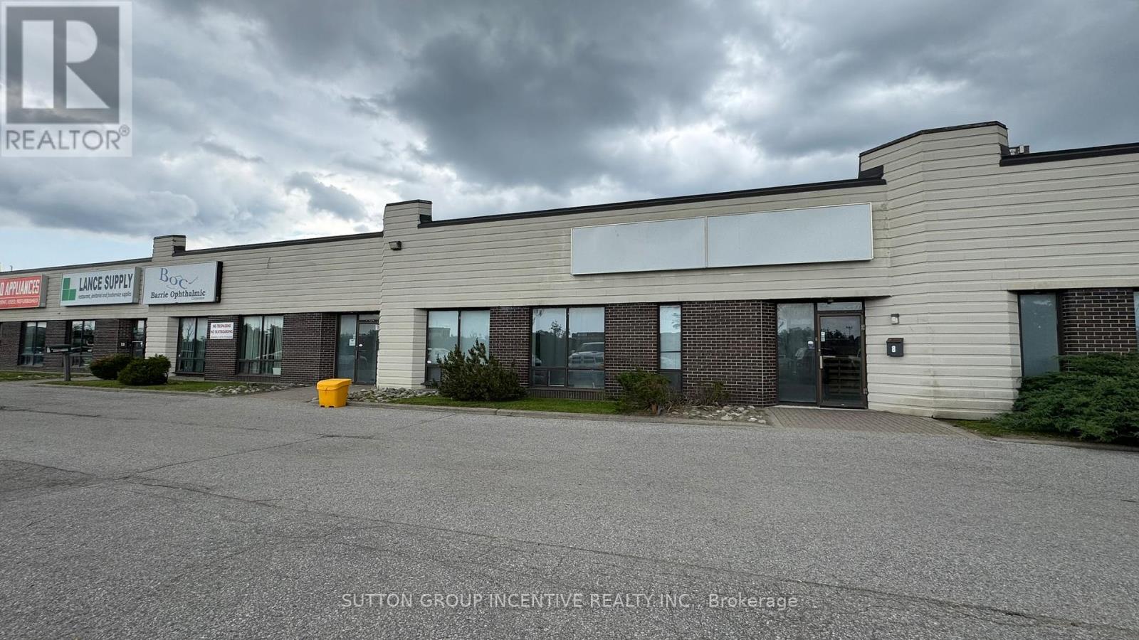 8/9 - 18 ALLIANCE BOULEVARD, Barrie, Ontario