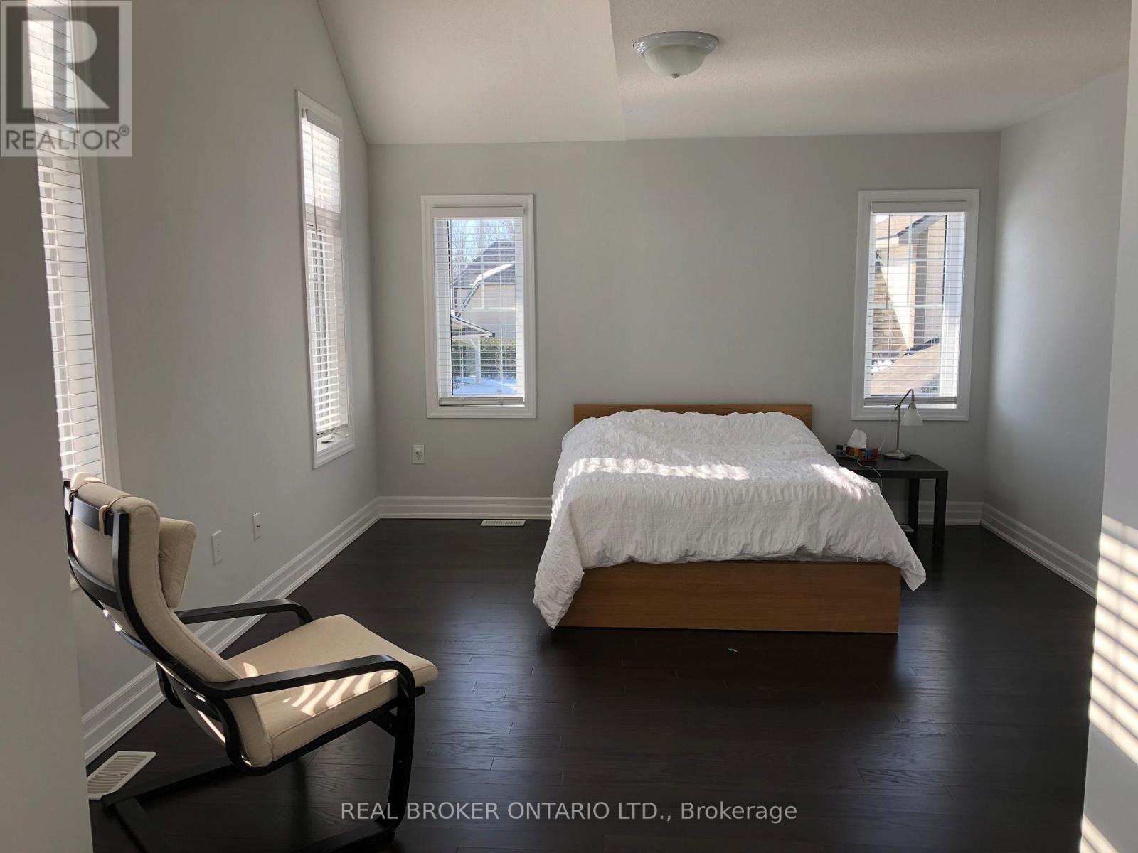 16 Country Trail, Georgian Bay, Ontario  L0K 1S0 - Photo 14 - X12988648