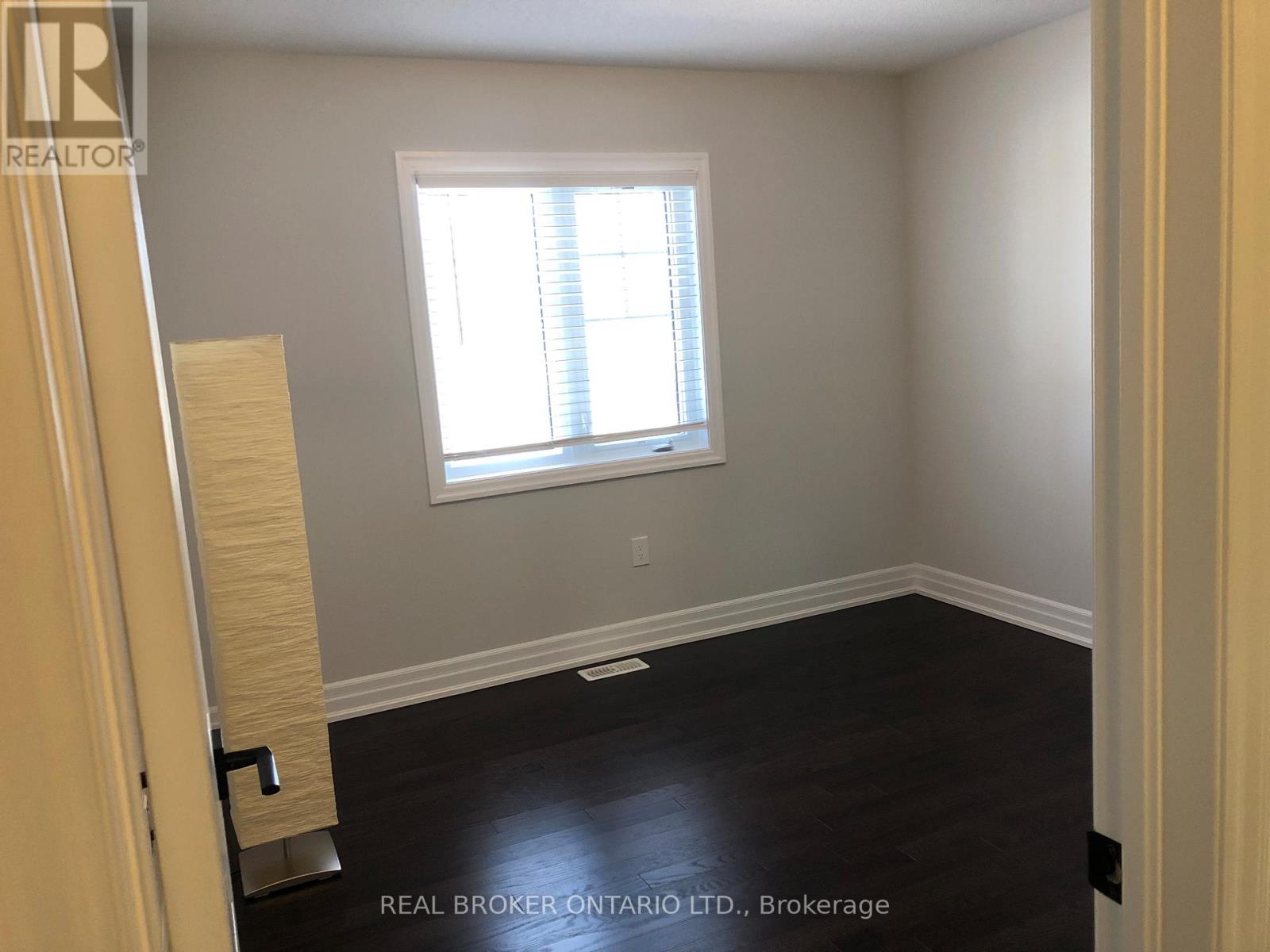 16 Country Trail, Georgian Bay, Ontario  L0K 1S0 - Photo 15 - X12988648