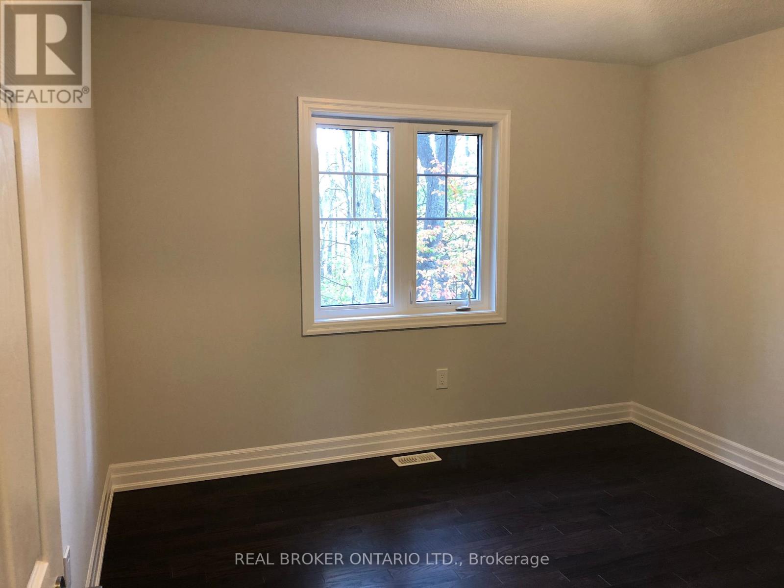 16 Country Trail, Georgian Bay, Ontario  L0K 1S0 - Photo 17 - X12988648