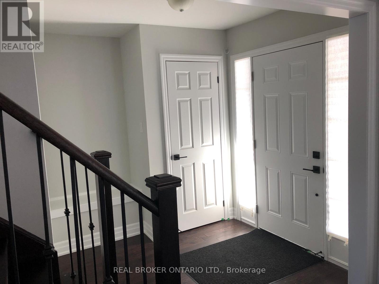 16 Country Trail, Georgian Bay, Ontario  L0K 1S0 - Photo 2 - X12988648