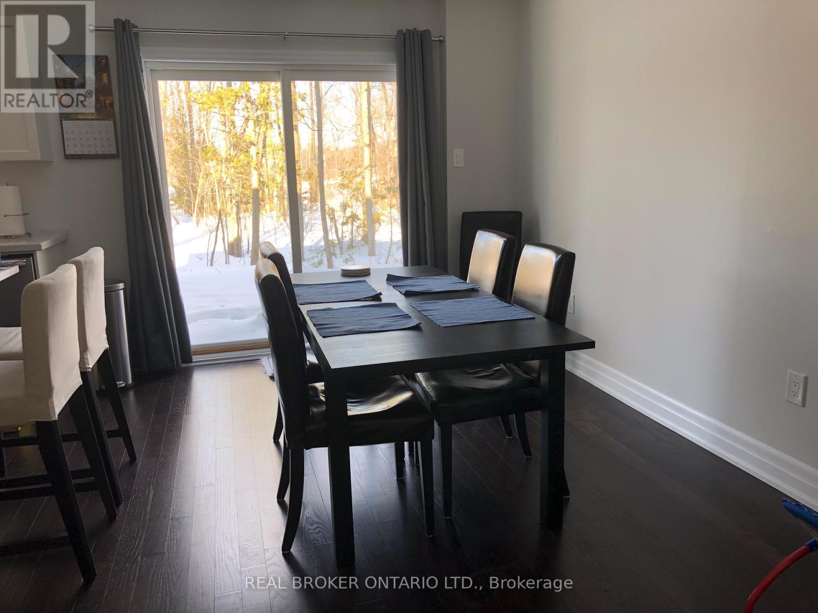 16 Country Trail, Georgian Bay, Ontario  L0K 1S0 - Photo 7 - X12988648