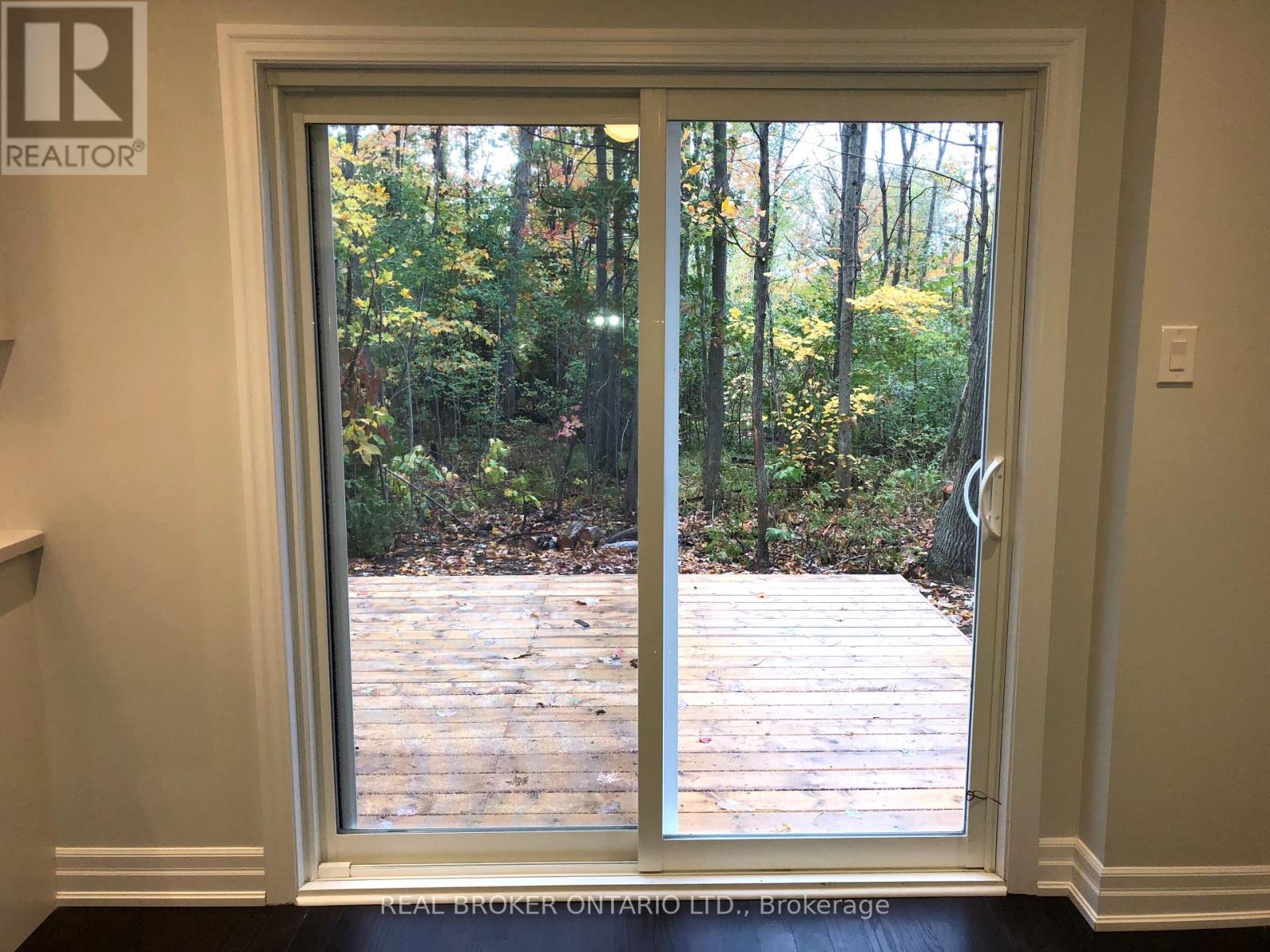 16 Country Trail, Georgian Bay, Ontario  L0K 1S0 - Photo 8 - X12988648