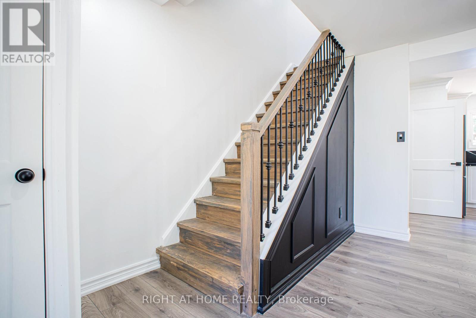 77 Elford Crescent, Hamilton, Ontario  L8K 5K8 - Photo 19 - X12988654