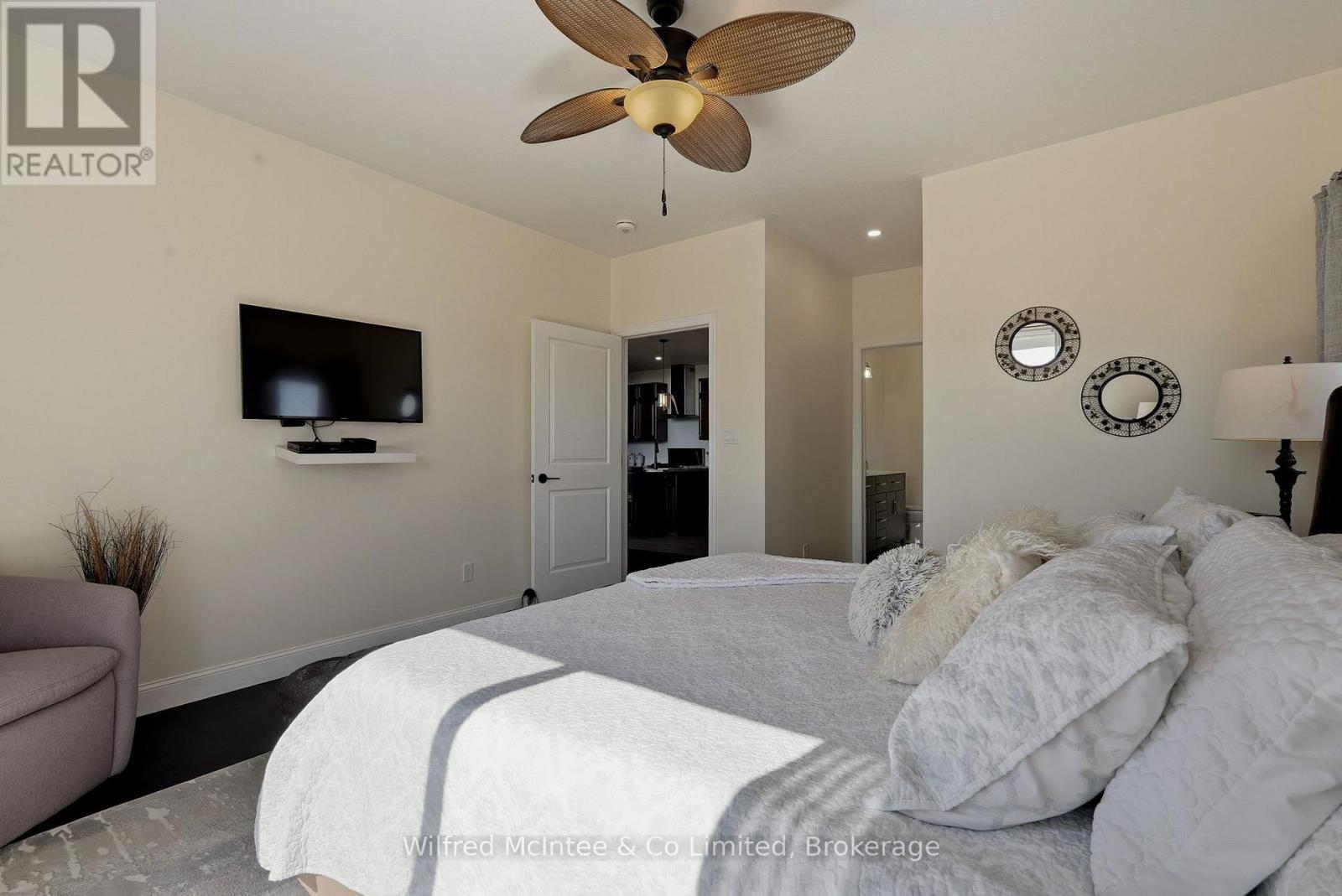 1054 4 Concession E, Brockton, Ontario  N0G 2V0 - Photo 30 - X12987548