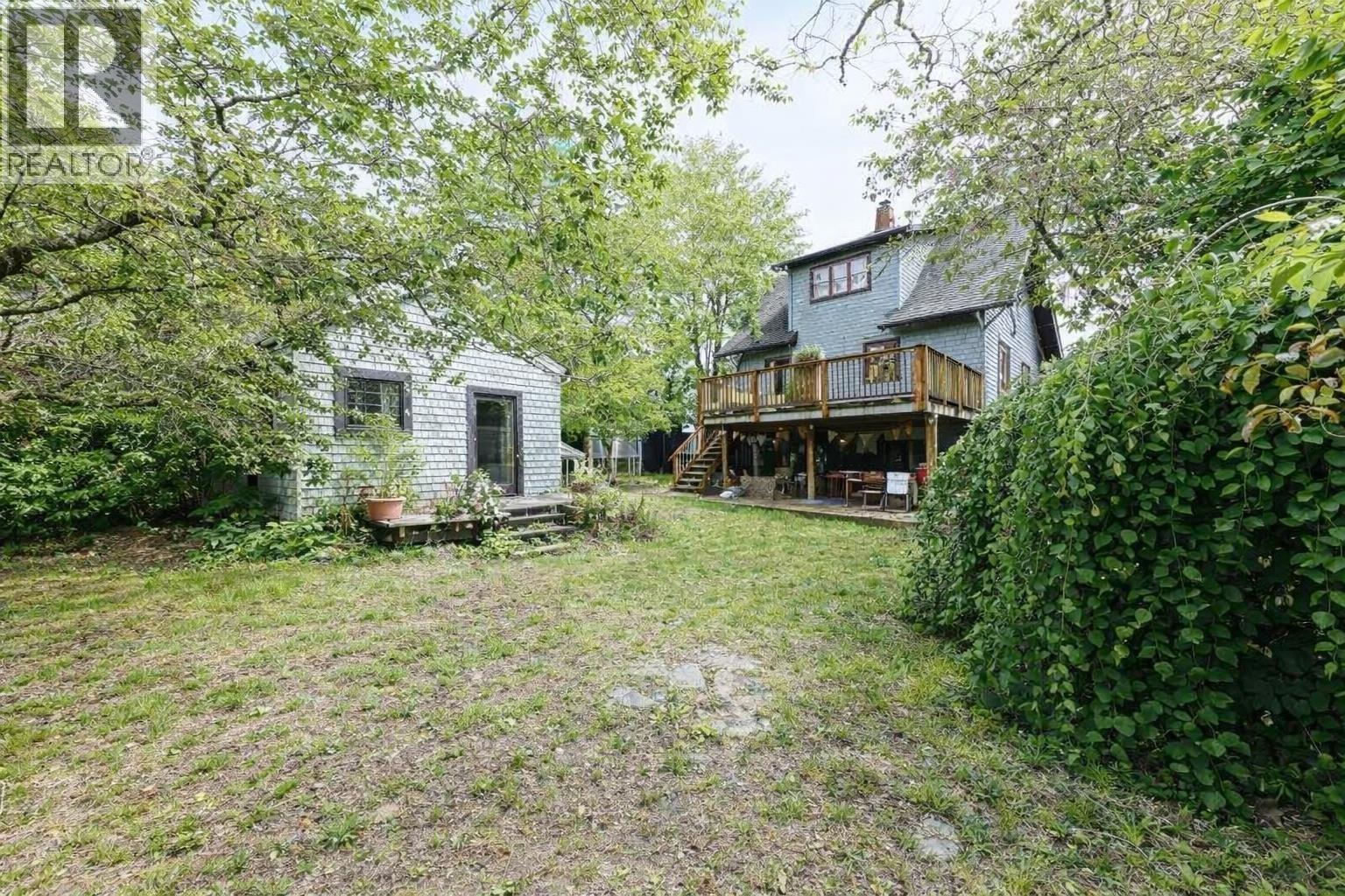 364 E 14th Street, North Vancouver, British Columbia  V7L 2N6 - Photo 5 - R3106874