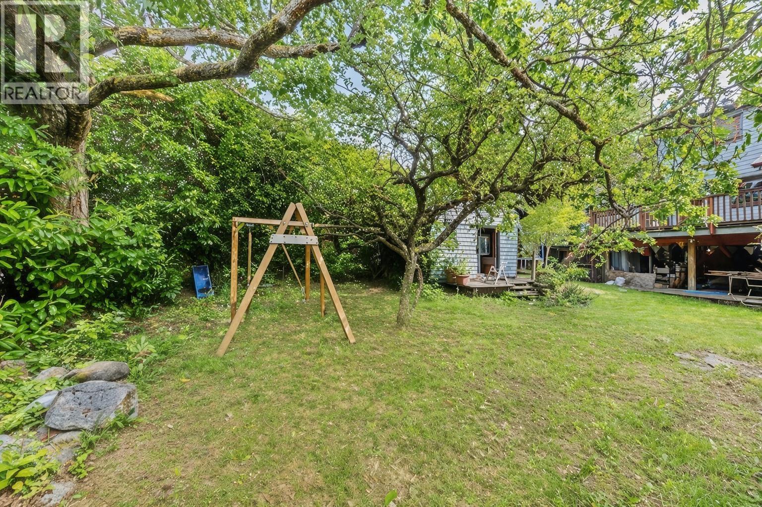 364 E 14th Street, North Vancouver, British Columbia  V7L 2N6 - Photo 6 - R3106874